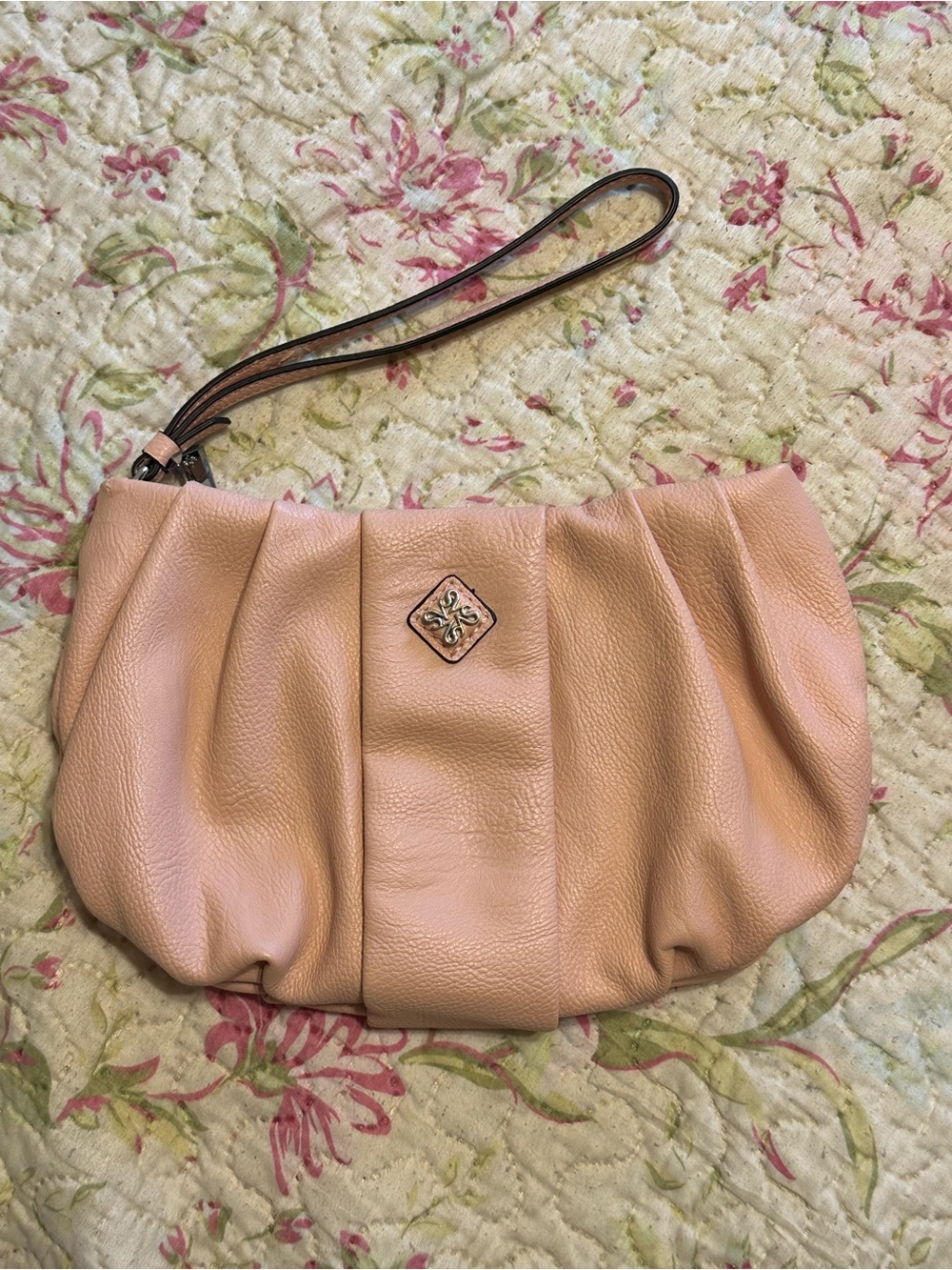 SImply Vera Vera Wang Single Strap Clutch Blush Pink Wristlet